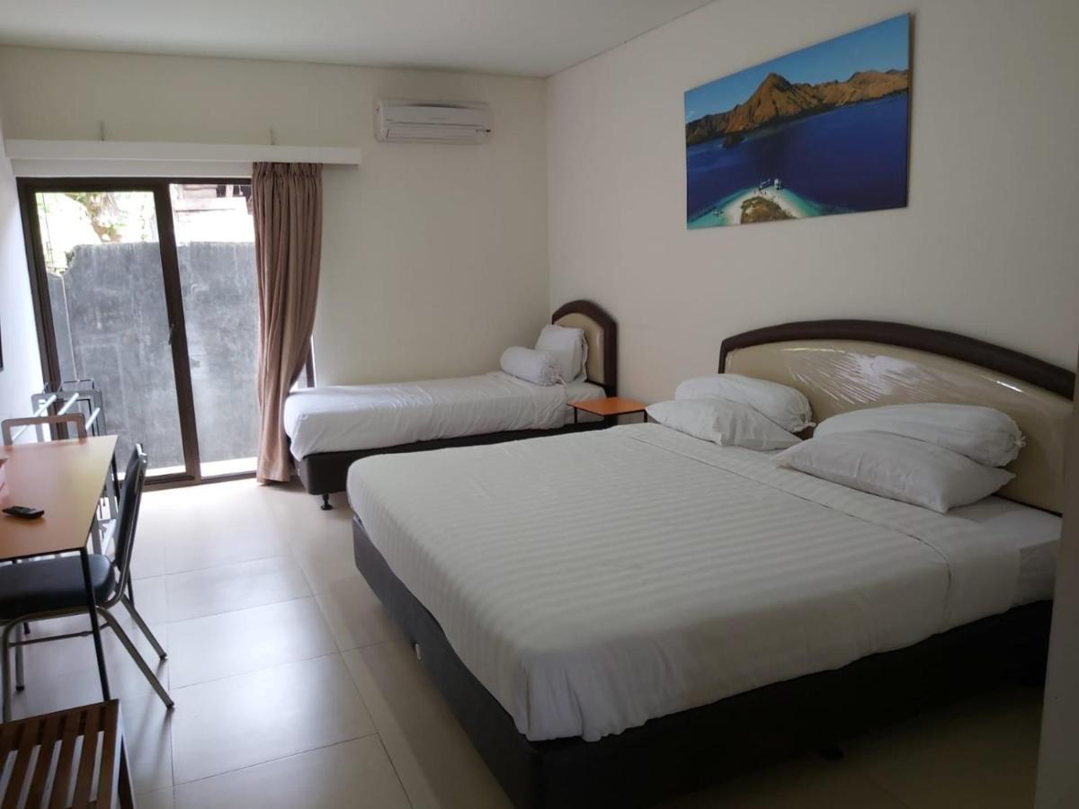 Hotel Larensia Labuan Bajo Dış mekan fotoğraf